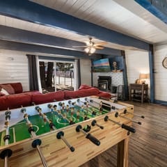 Big Bear Cabin: Hot Tub, Pet-Friendly, Fenced
