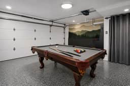 SlopeSide • Hot Tub • Arcade • Deck w BBQ+fire pit - Image 3