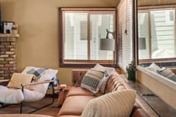 Cozy Cliff Haus | Spa | Walk to Village + Marina
