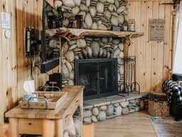 Four Happy Bears | AC, Hot Tub, EV| Walk to Summit - Image 3