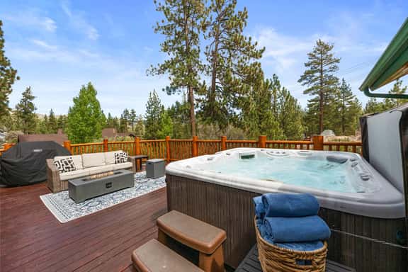 Castle Glen | Hot Tub | Game Room | Fire Pit | 10 - Image 1