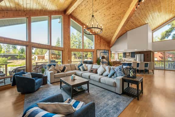 Pines & Paddles • Lakefront • Spa • Gaming Loft - Image 1