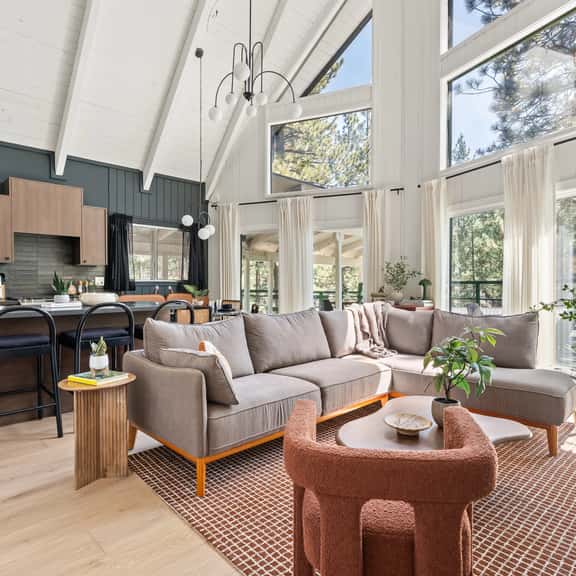 Sunlit A-Frame | Gorgeous VIEWS | LOCATION | AC - Image 1
