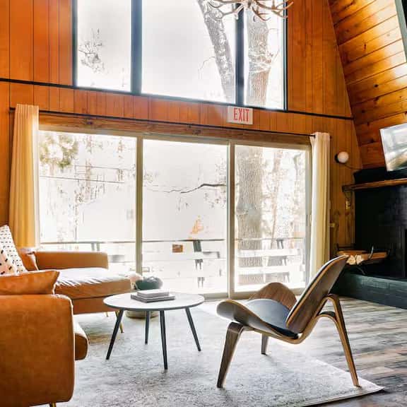 Modern Moonridge Cabin | STELLAR LOCATION | Dog OK - Image 1