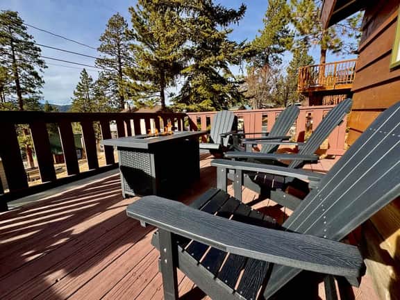Ursa Minor Cabin | BBQ | Fire Pit on Deck | Max 4