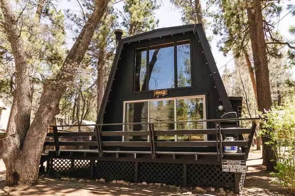 Modern Moonridge Cabin | STELLAR LOCATION | Dog OK - Image 3