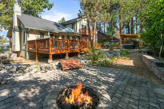 Big Bear House | Hot Tub | Summit Shuttle | Max 11 - Image 2