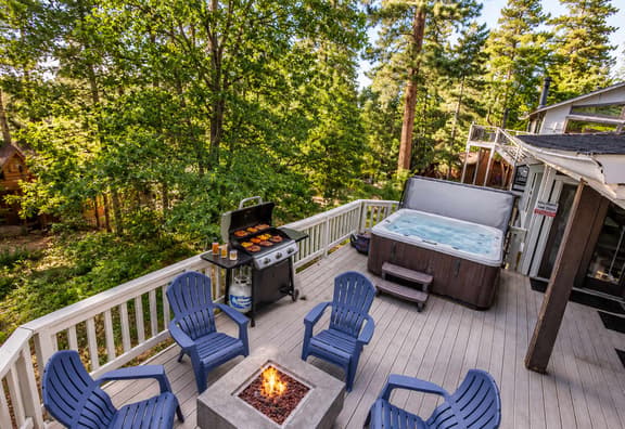 SlopeSide • Hot Tub • Arcade • Deck w BBQ+fire pit - Image 1
