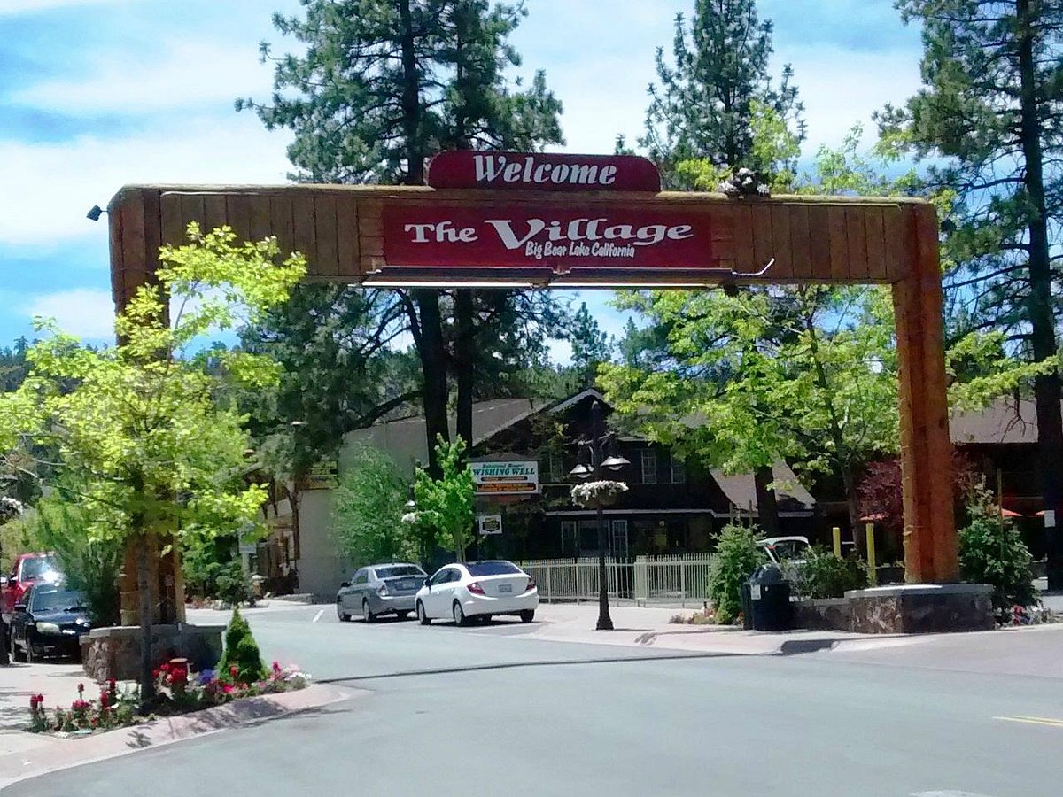 Pine Knot Village